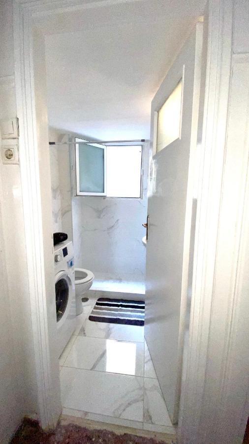 Apartament The Bohemian In Exarcheia Athens Center Zewnętrze zdjęcie